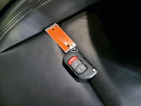 Used 2022 Jeep Wrangler Unlimited Sahara image 14