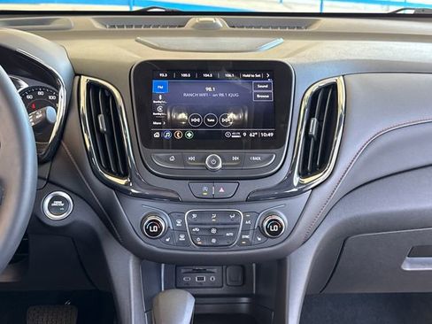 Used 2024 Chevrolet Equinox RS w/ RS Leather Package FWD image 17