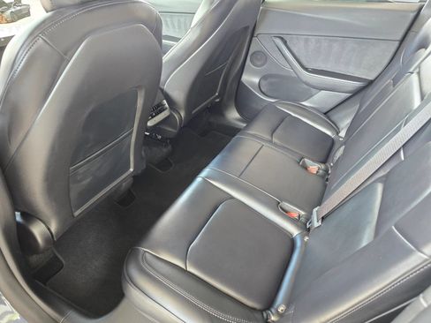 Used 2022 Tesla Model Y Performance AWD/4WD image 27