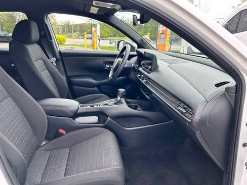 Used 2024 Honda HR-V Sport image 8