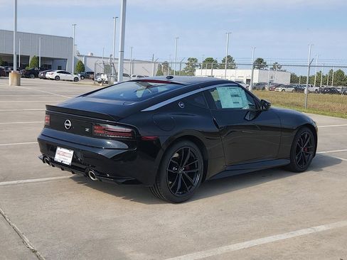 New 2025 Nissan Z Performance w/ Floor Mat Package image 5