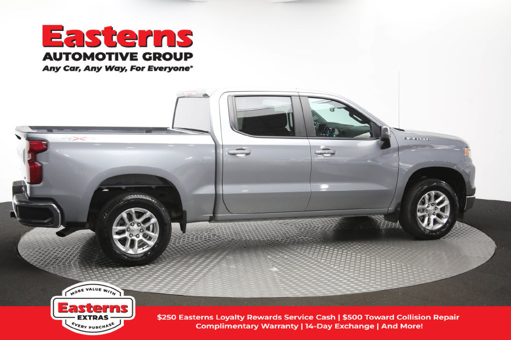 Used 2023 Chevrolet Silverado 1500 LT AWD/4WD image 46