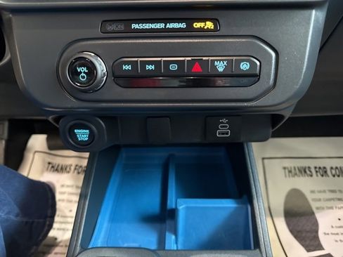 Used 2025 Ford Maverick XLT w/ XLT Luxury Package image 25