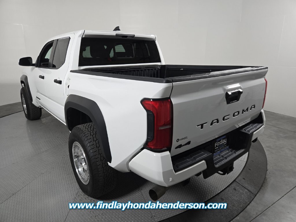 Used 2024 Toyota Tacoma TRD Off-Road w/ TRD Off Road Upgrade Package AWD/4WD image 4