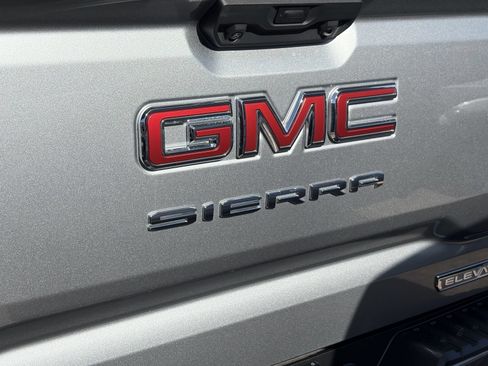 Used 2025 GMC Sierra 1500 Elevation AWD/4WD image 7