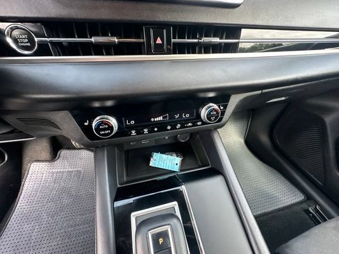 Used 2024 Mitsubishi Outlander SE AWD/4WD image 17