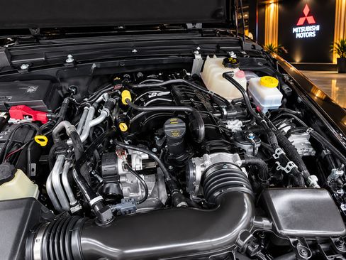 Used 2023 Jeep Wrangler Unlimited Sport AWD/4WD image 12