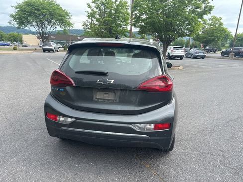Used 2021 Chevrolet Bolt Premier w/ Infotainment Package FWD image 4