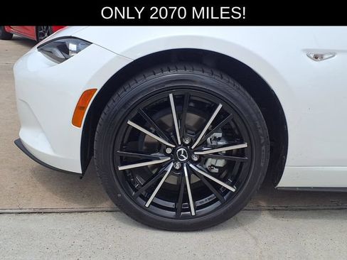 Used 2025 MAZDA MX-5 Miata RF Grand Touring RWD image 9