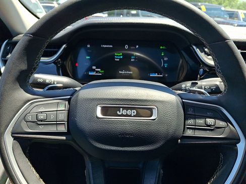 Used 2024 Jeep Grand Cherokee Limited 4xe AWD/4WD image 19