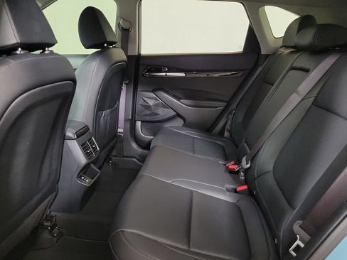 Used 2024 Kia Seltos EX FWD image 23