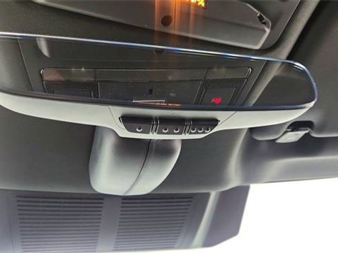 Used 2023 Land Rover Defender 110 75th Limited Edition image 51