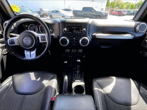 Used 2015 Jeep Wrangler Unlimited Sport AWD/4WD image 21