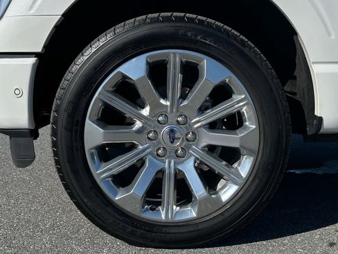 Used 2023 Ford F150 Limited image 9