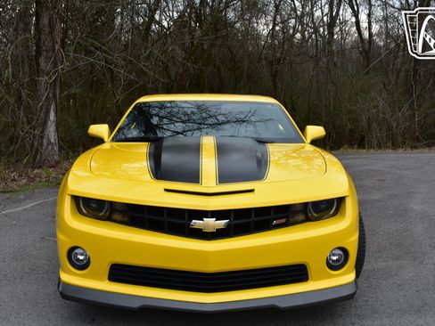 Used 2010 Chevrolet Camaro SS w/ LPO, Ground Effects Package image 11