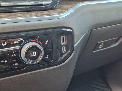 Used 2023 Chevrolet Silverado 1500 LT AWD/4WD image 17
