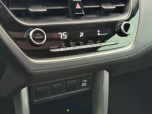 Used 2022 Toyota Corolla Cross LE image 21