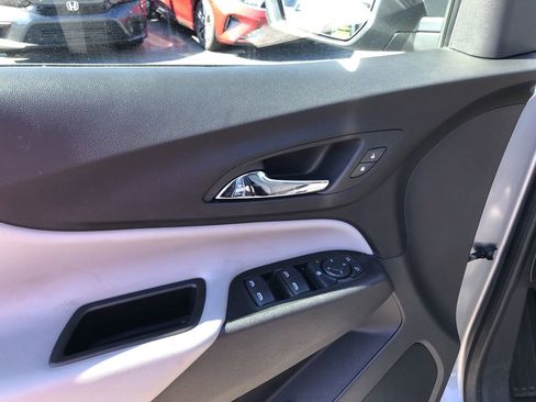 Used 2024 Chevrolet Equinox LT image 13