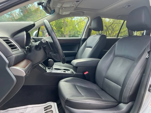 Used 2016 Subaru Outback 3.6R Limited AWD/4WD image 12