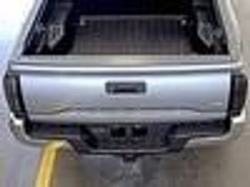 Used 2023 Toyota Tacoma TRD Off-Road AWD/4WD image 14