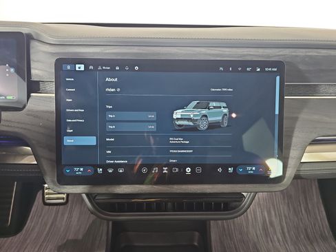 Used 2024 Rivian R1S Adventure image 28