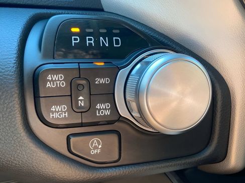 Used 2022 RAM 1500 Laramie AWD/4WD image 25