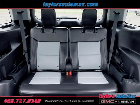 Used 2022 Ford Explorer XLT w/ XLT Sport Appearance Package image 8