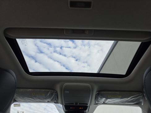 New 2026 MAZDA MAZDA3 2.5 S Preferred image 12