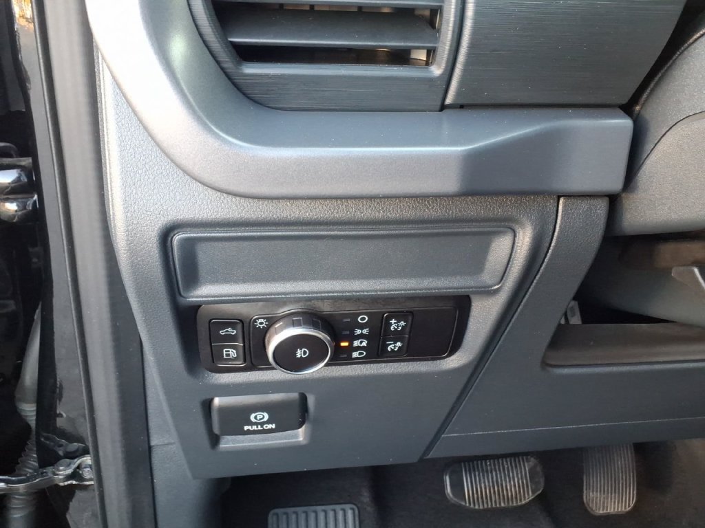 Used 2025 Ford F150 XLT w/ Equipment Group 301A Standard AWD/4WD image 29