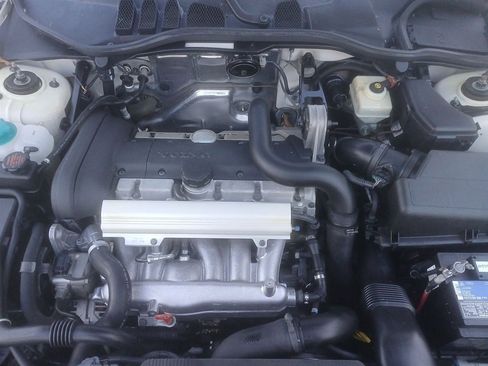 Used 1999 Volvo C70 LT image 31