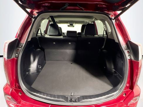 Used 2018 Toyota RAV4 Limited image 34