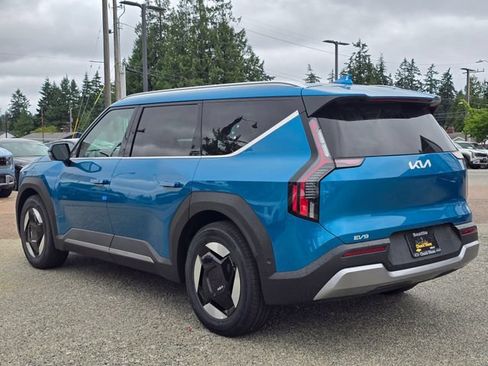 New 2026 Kia EV9 Wind AWD/4WD image 3