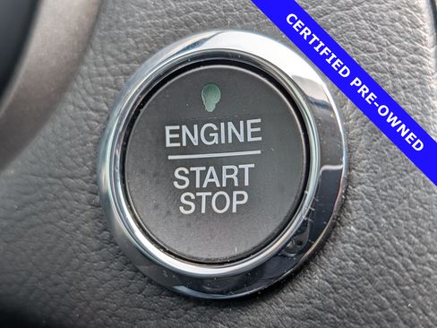Certified 2018 Ford Fusion SE FWD image 31