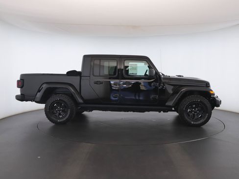 Used 2022 Jeep Gladiator Sport AWD/4WD image 22
