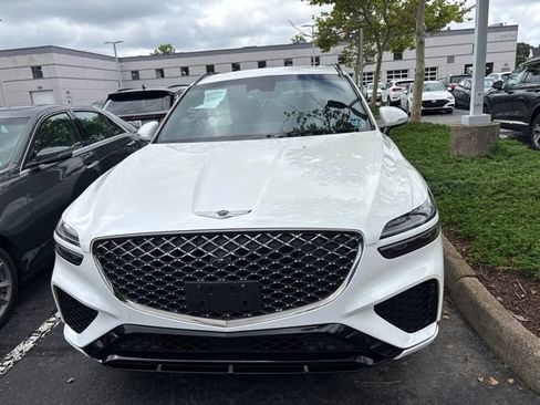 Used 2023 Genesis GV70 3.5T Sport w/ Sport Prestige Package AWD/4WD image 3