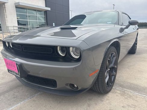 Used 2019 Dodge Challenger SXT w/ Blacktop Package image 3