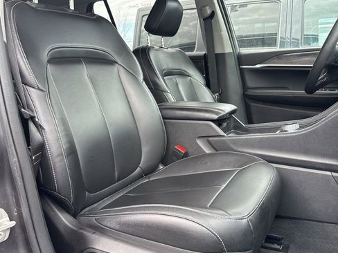 Certified 2023 Jeep Grand Cherokee L Limited image 27