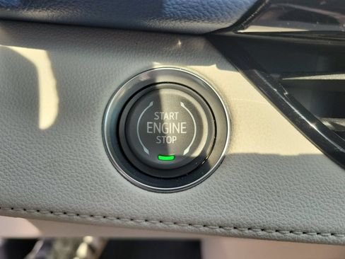 Used 2025 Buick Enclave Avenir w/ Super Cruise Package FWD image 30
