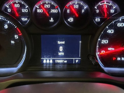 Used 2024 Chevrolet Silverado 2500 Custom w/ Custom Value Package AWD/4WD image 19