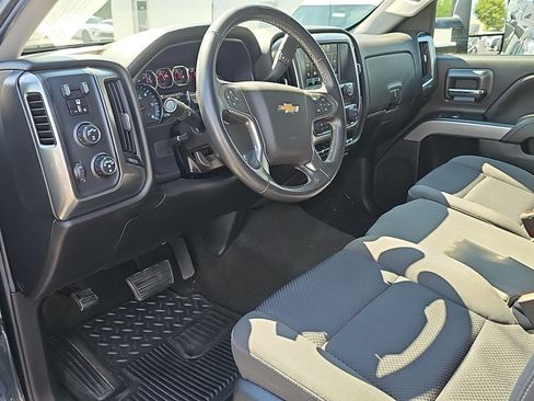 Used 2017 Chevrolet Silverado 1500 LT w/ All Star Edition AWD/4WD image 11