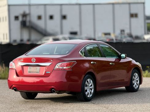 Used 2014 Nissan Altima 2.5 S image 9