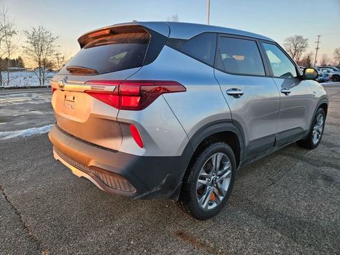 Used 2021 Kia Seltos LX image 7