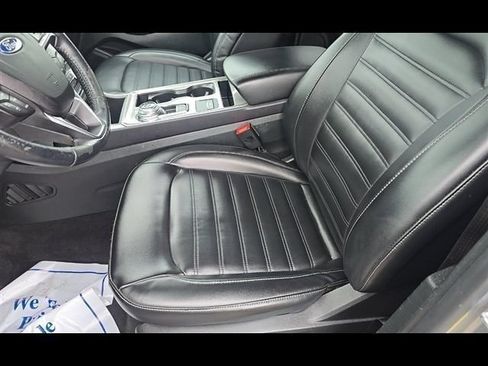 Used 2023 Ford Edge SEL AWD/4WD image 5