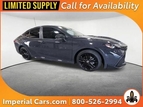 Used 2026 Toyota Camry SE w/ Convenience Package FWD image 1
