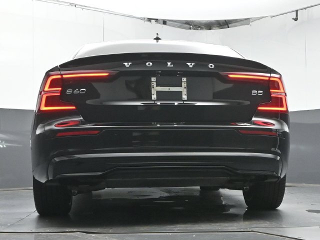 Used 2023 Volvo S60 B5 Plus FWD image 35