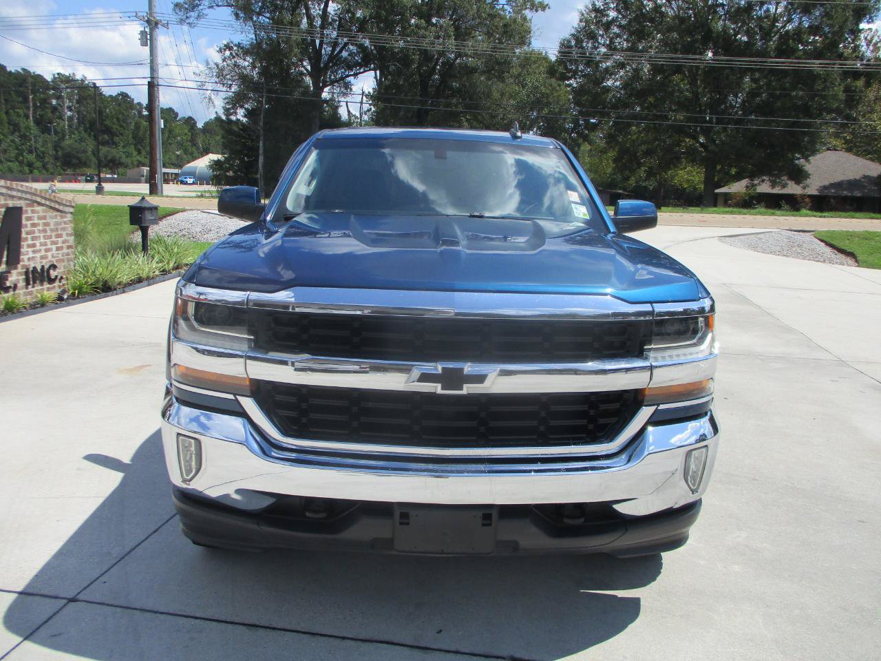 Used 2018 Chevrolet Silverado 1500 LT w/ Texas Edition AWD/4WD image 23