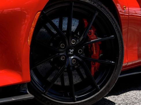 Used 2019 Ferrari 488 Pista Coupe RWD image 39