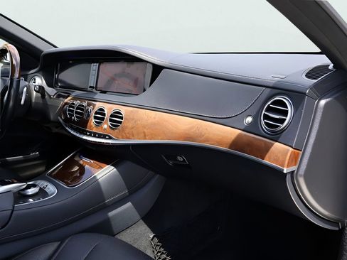 Certified 2015 Mercedes-Benz S 550 4MATIC Sedan image 11