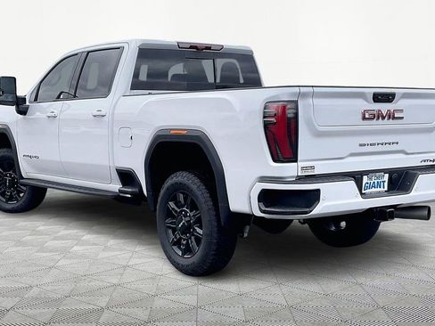 Used 2025 GMC Sierra 3500 AT4 w/ AT4 Premium Plus Package image 4