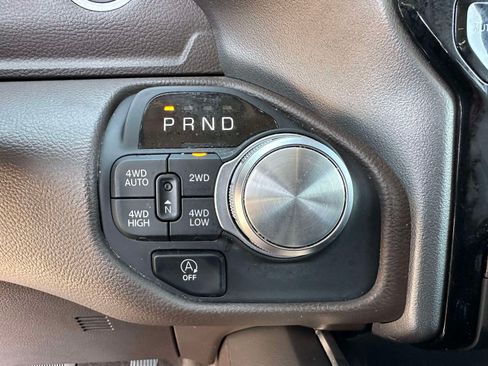 Used 2025 RAM 1500 Laramie AWD/4WD image 12